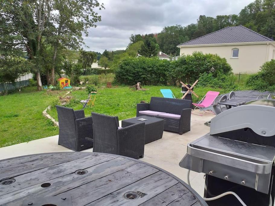 Maison A La Campagne Pres De La Ville Aiglemont Kültér fotó